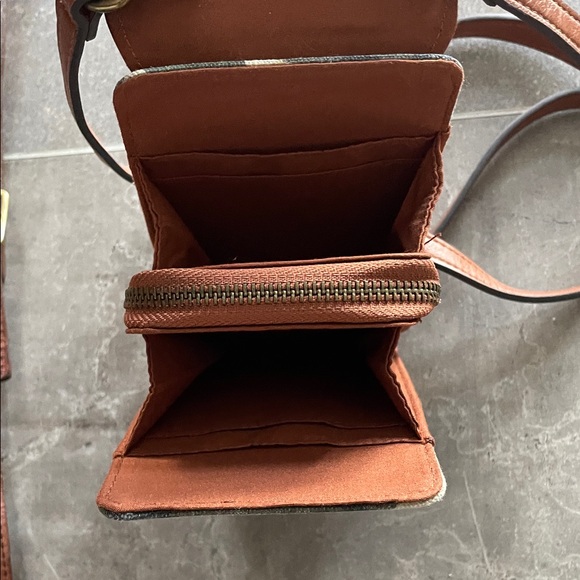 4 piece Bundle Of Authentic Coach Bags and 2 other brand high quality purses - Picture 15 of 16